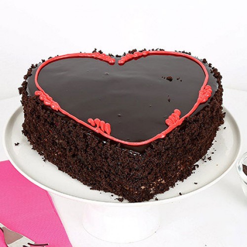 Fabulous Heart Chocolate Cake Delivery in Gurugram