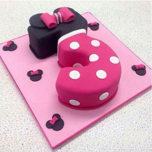 3rd Number Classic Minnie Cake Delivery in Gurugram