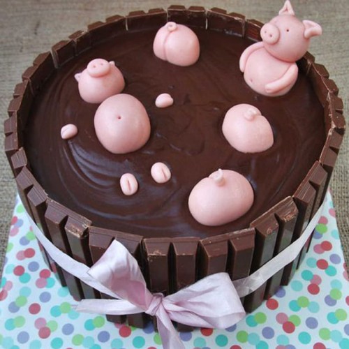 Pigs in Mud Cake Delivery in Gurugram