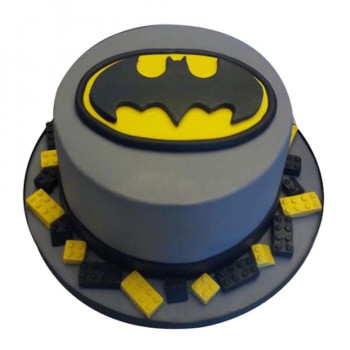 Round Batman Fondant Cake