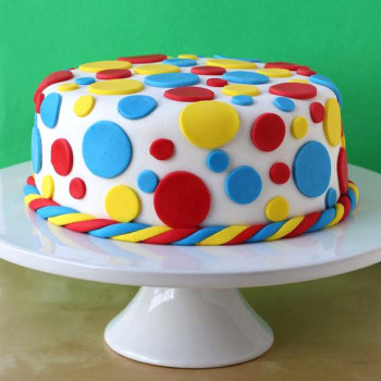 Colorful Circles Fondant Cake Colorful Circles Fondant Cake