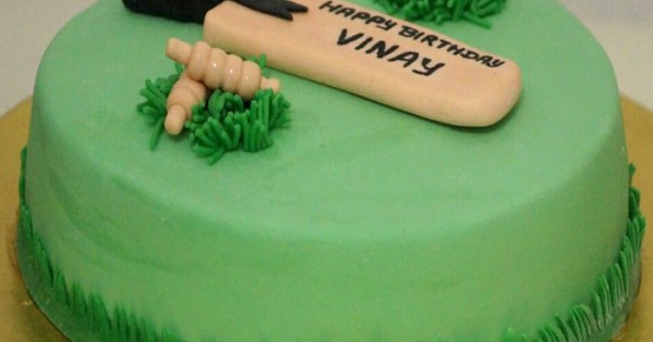Cricket themed single tier 11th birthday cake with fondant… | Flickr