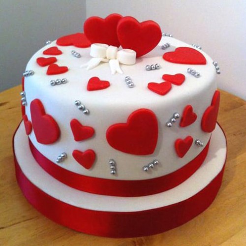 Lady Charmers Romantic Fondant Cake Delivery in Gurugram