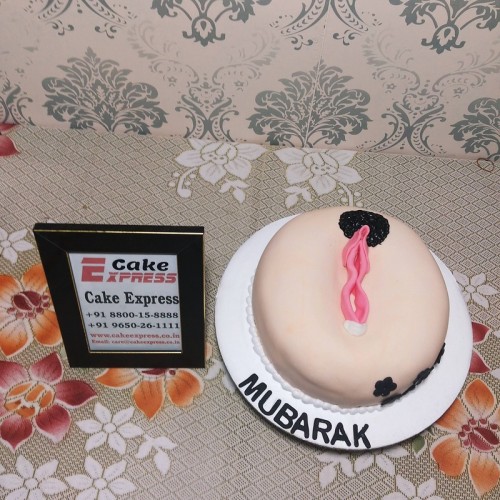Vagina Shape Naughty Cake Delivery in Gurugram
