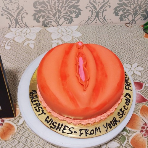 Vagina Theme Fondant Cake Delivery in Gurugram