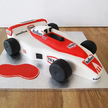 Formula 1 Car Fondant Cake Formula 1 Car Fondant Cake