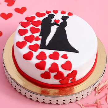 Love Couple Designer Fondant Cake Love Couple Designer Fondant Cake