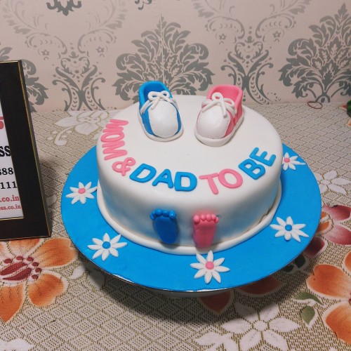 Mom and Dad to Be Fondant Cake Delivery in Gurugram