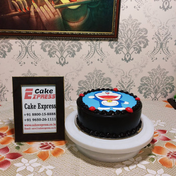 Doraemon Round Chocolate Photo Cake