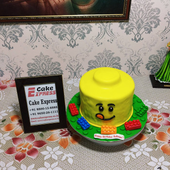 Lego Head Fondant Cake Lego Head Fondant Cake