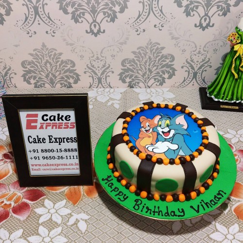 Tom and Jerry Fondant Cake Delivery in Gurugram