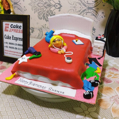 Lazy Girl Themed Cake Delivery in Gurugram