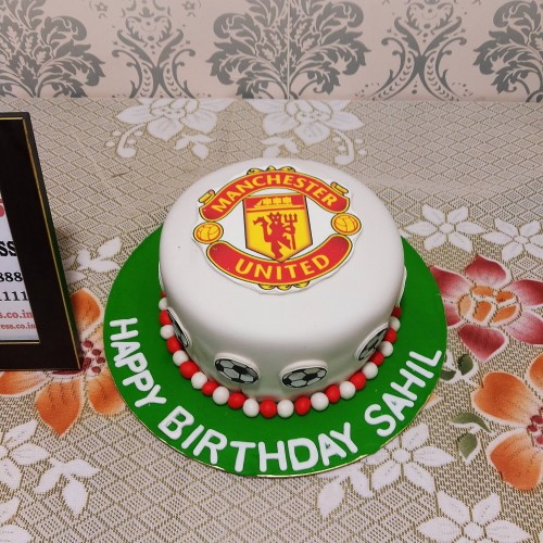Manchester United Fondant Cake Delivery in Gurugram