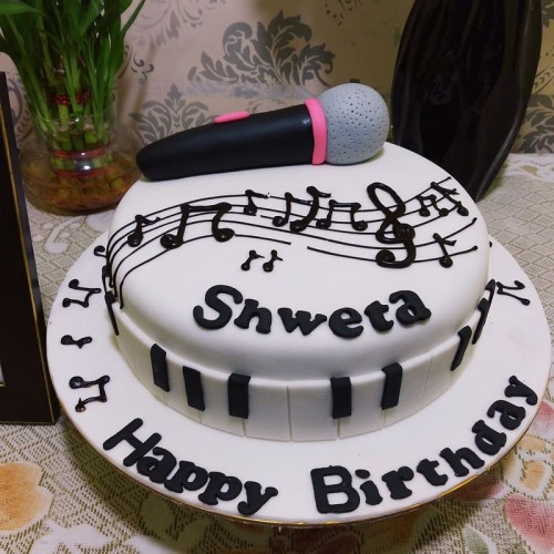 Music Lover Theme Fondant Cake Delivery in Gurugram