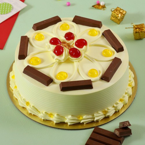 KitKat Butterscotch Cake Delivery in Gurugram