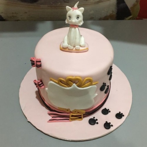 Cat Theme Fondant Cake Delivery in Gurugram