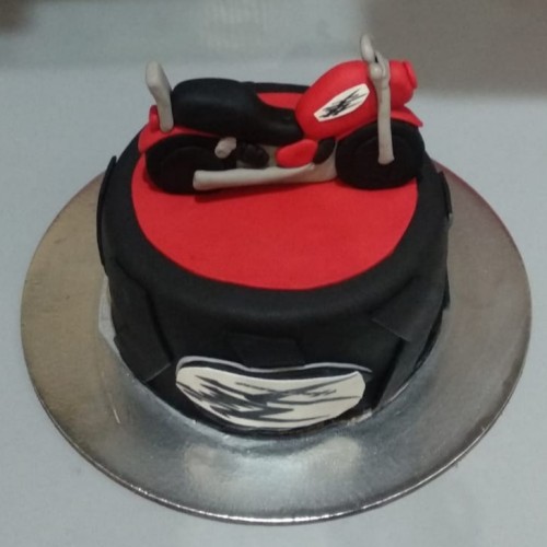 Hayabusa Theme Fondant Cake Delivery in Gurugram Hayabusa Theme Fondant Cake Delivery in Gurugram