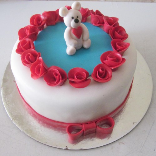 Teddy Rose Theme Fondant Cake Delivery in Gurugram