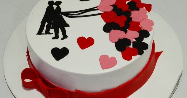 Amazon.com: Wedding Anniversary Cake Topper couple with 2 kids (Boy and  Girl (Black) : Everything Else