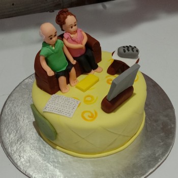 Parents Watching TV Theme Cake Parents Watching TV Theme Cake