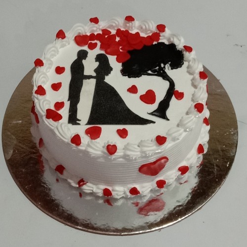 Romantic Anniversary Cake Delivery in Gurugram