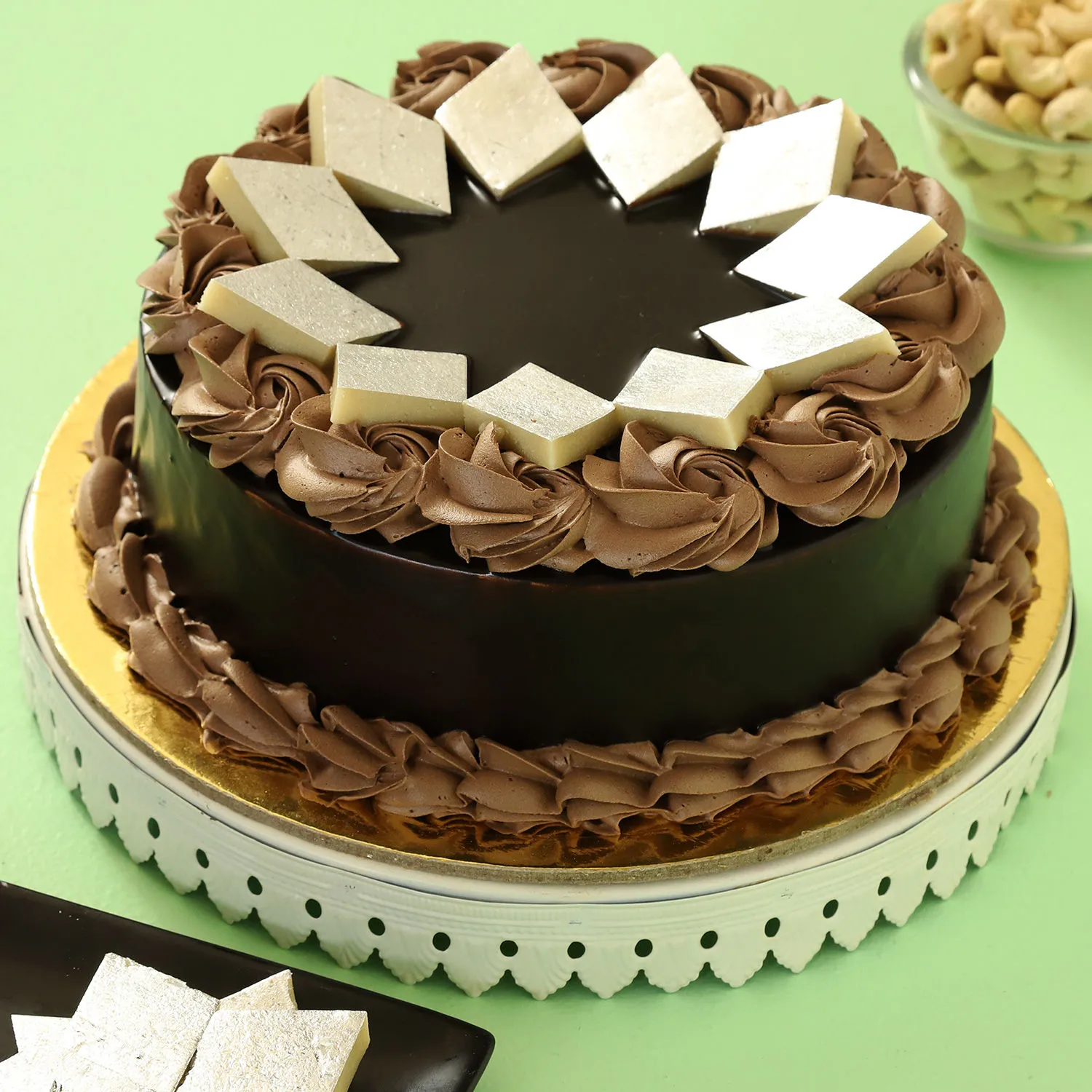 Dessert Garden cake shop - 5kg chocolate rectangle.... | Facebook
